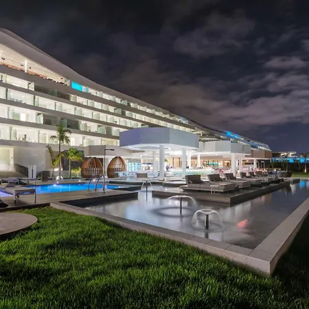 Royal Hideaway Corales - Adults Only アデヘ