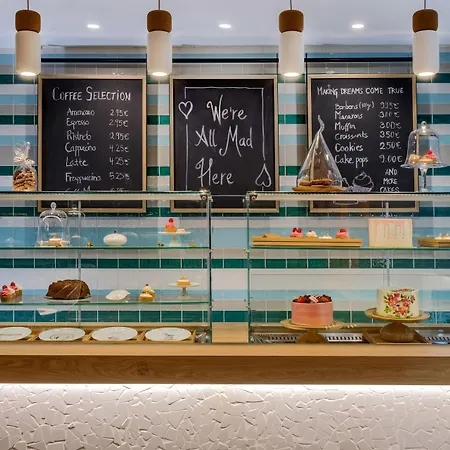 Royal Hideaway Corales - Adults Only アデヘ